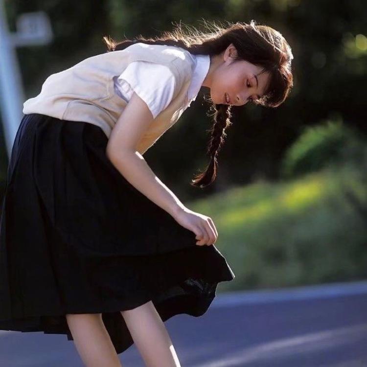 洼田正孝（饰 清里明良） - 少儿动画片免费在线观看 - 小程序观看